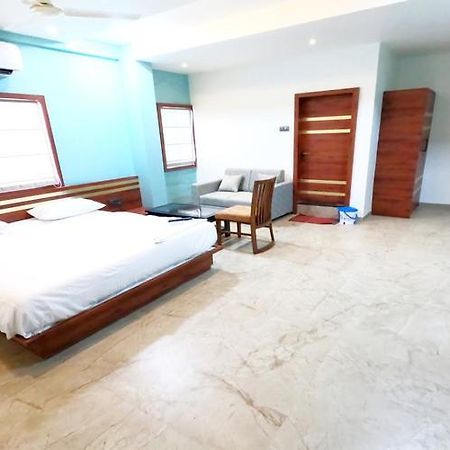 Hotel United House Shirdi Exterior foto