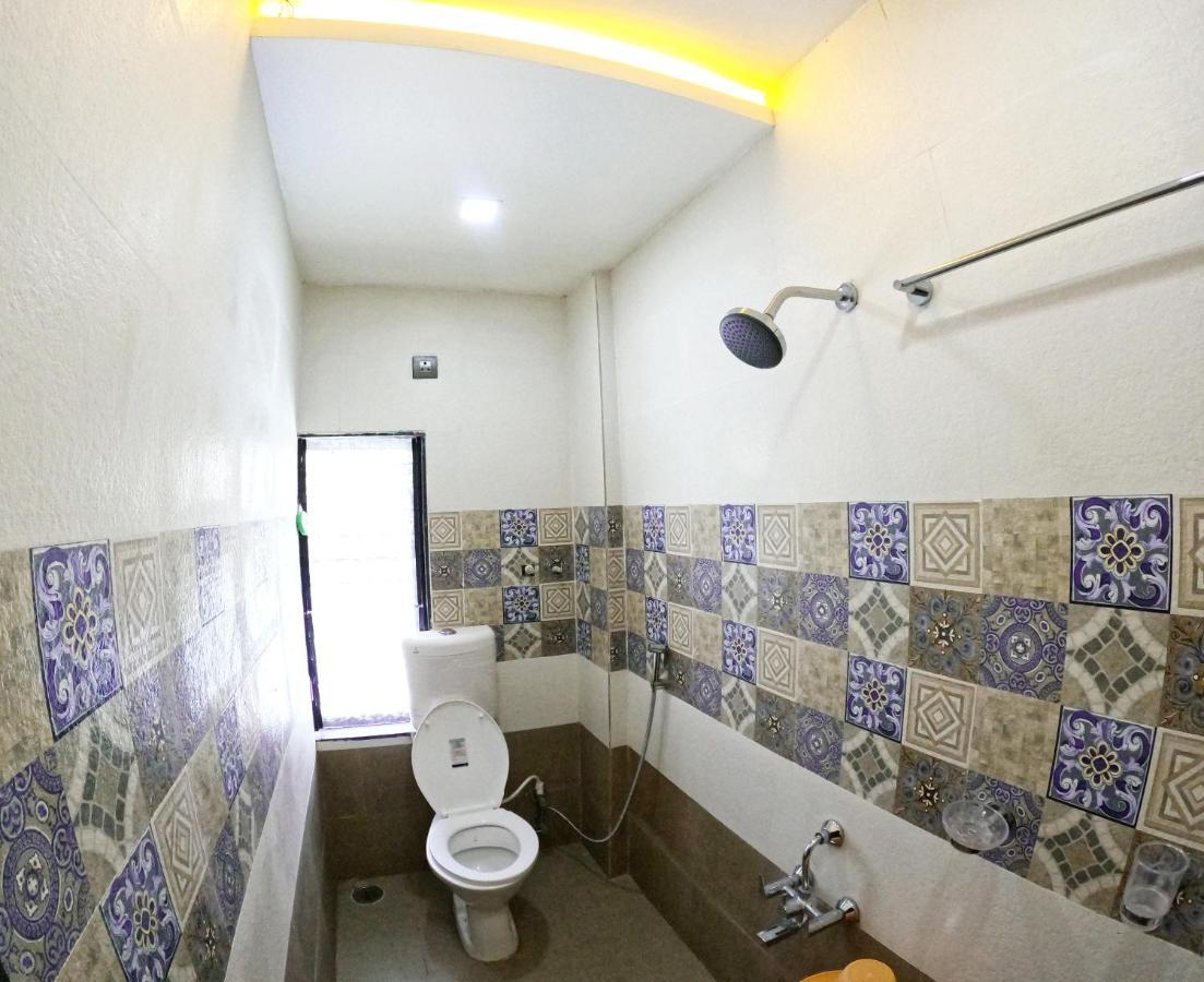 Hotel United House Shirdi Exterior foto